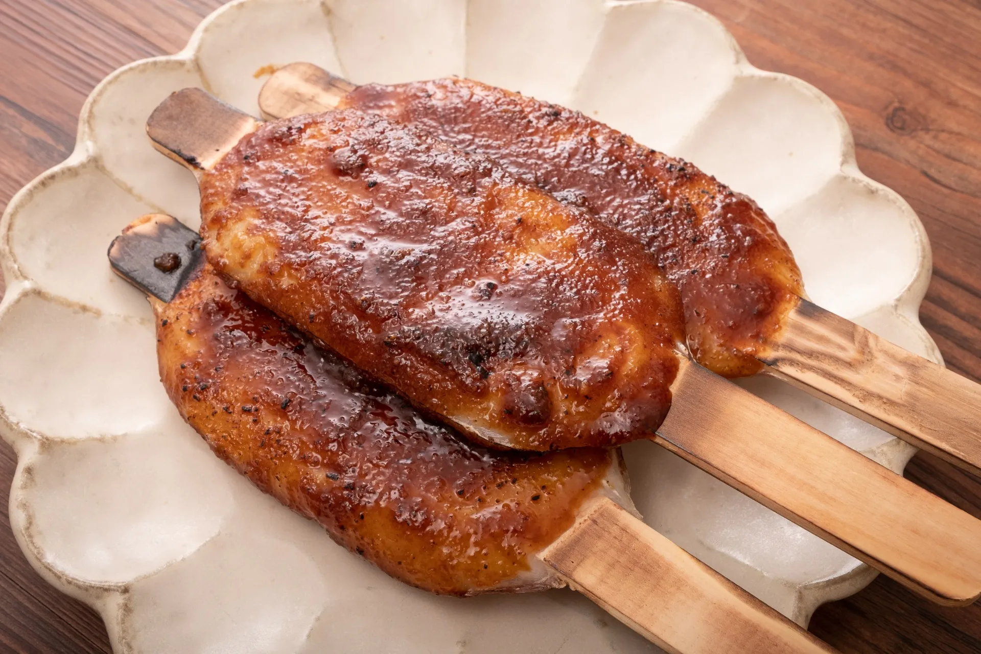 五平餅の魅力を徹底解説!地域ごとの味わいと歴史を探る|五平餅のつぐや